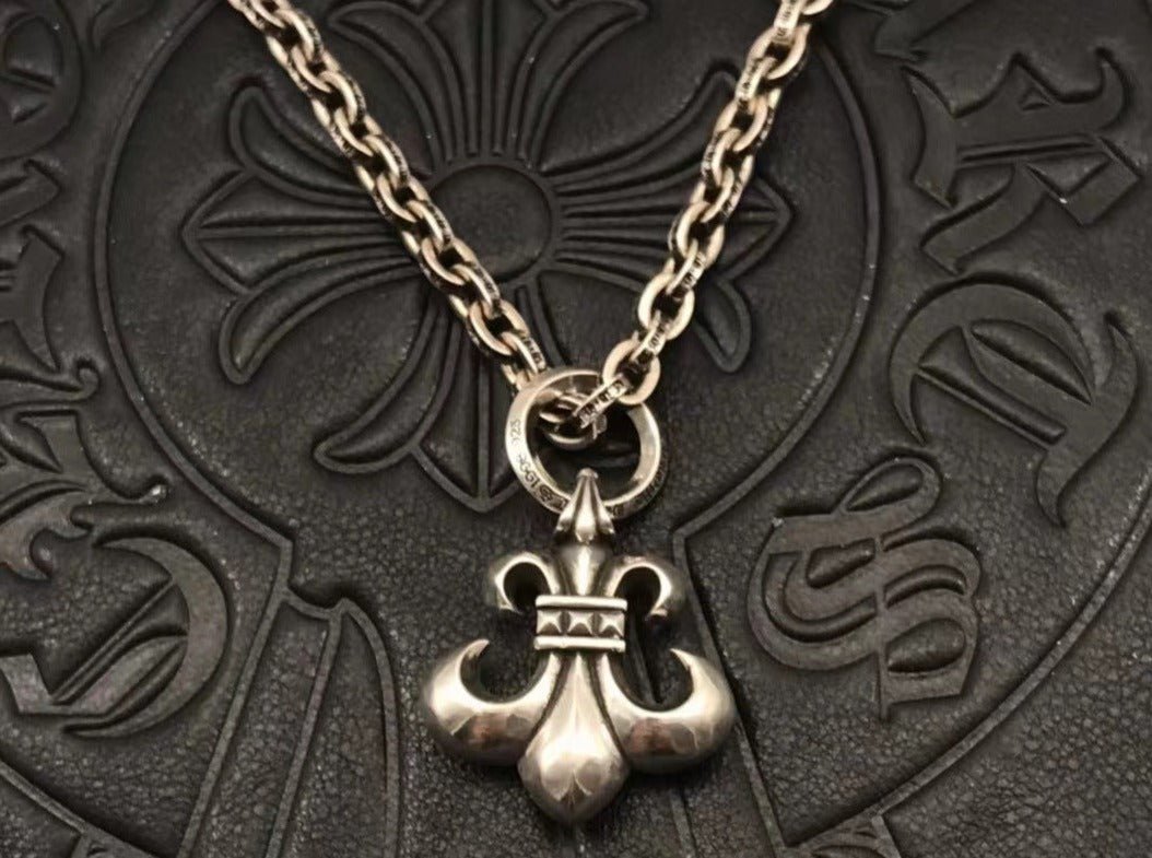 Chrome Design Scout Flower Necklace