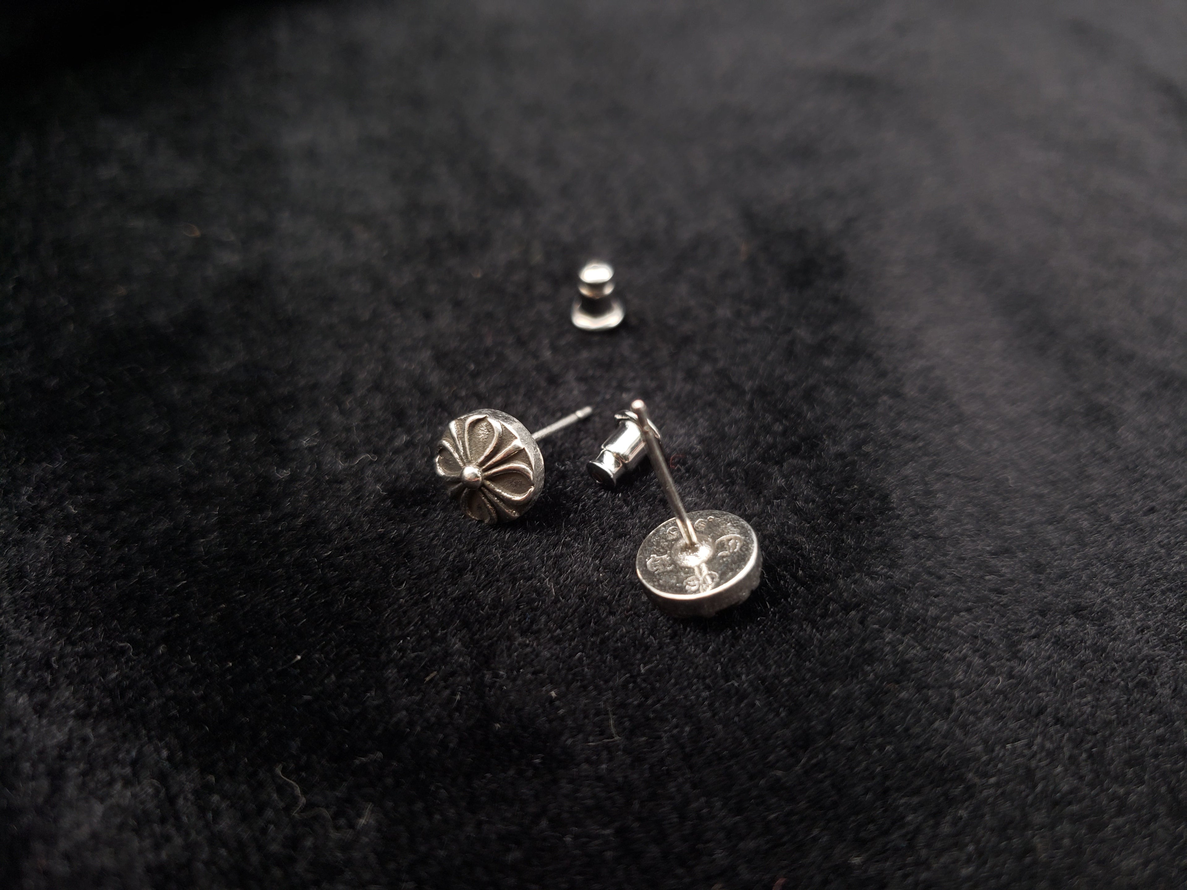 Chrome Design Vintage Round Cross Earrings