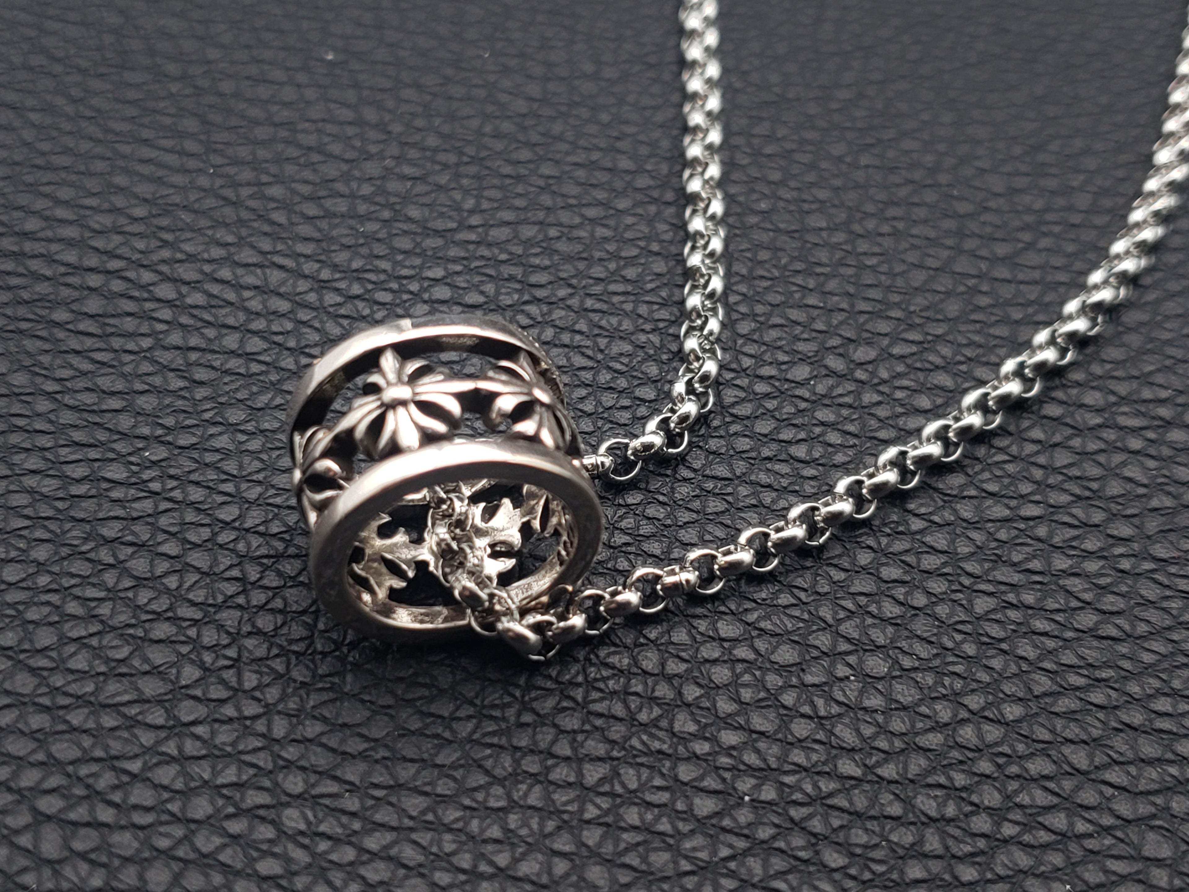 Chrome Vintage Ring Pendant Necklace Collecion