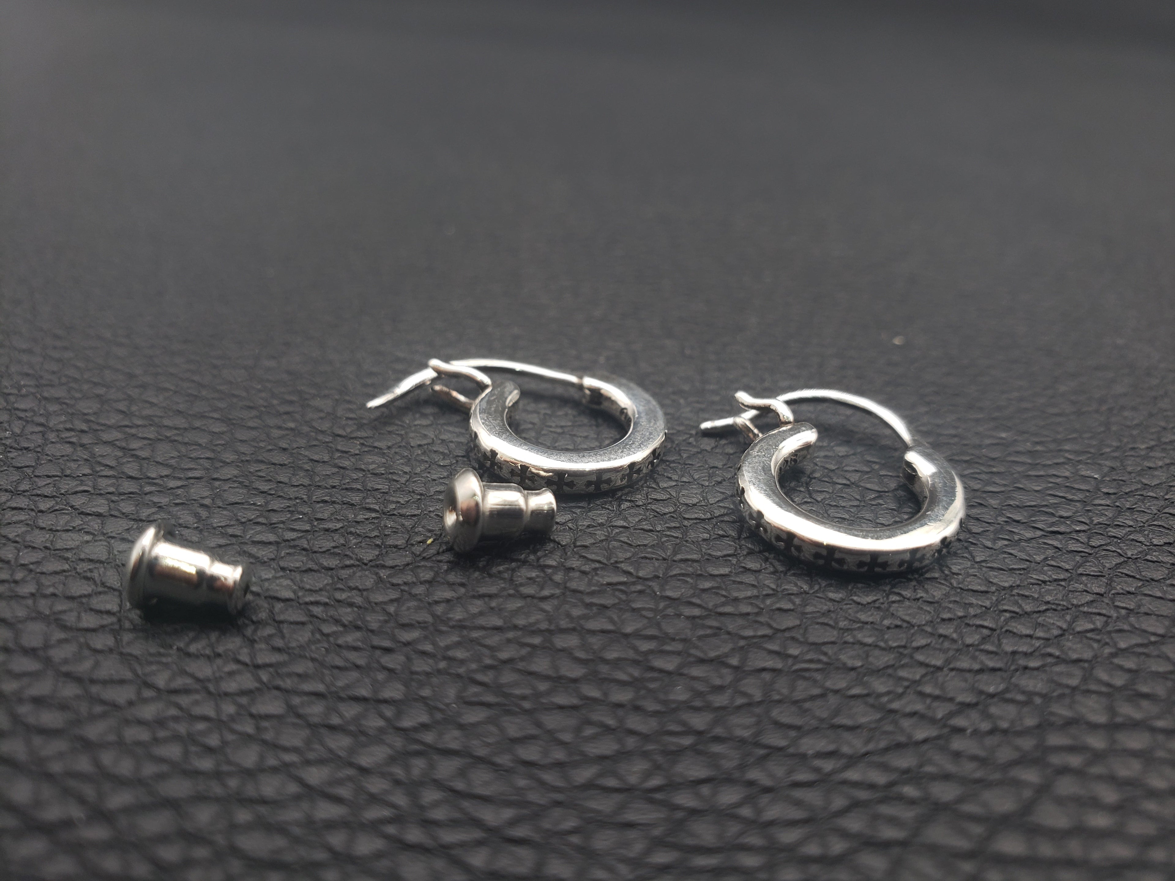 Chrome Design Hip Hop Gear Earrings