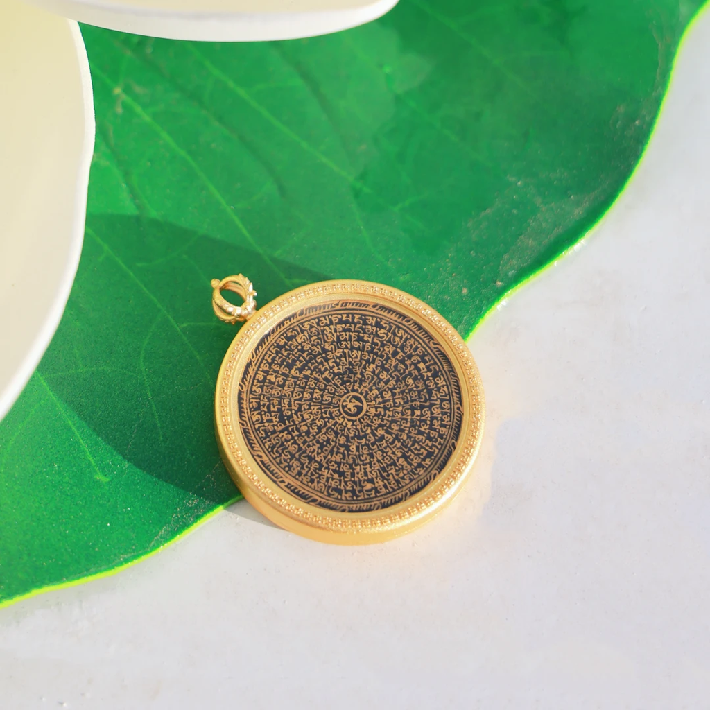 PurePeak Black Gold Om Mani Padme Hum Thangka Pendant