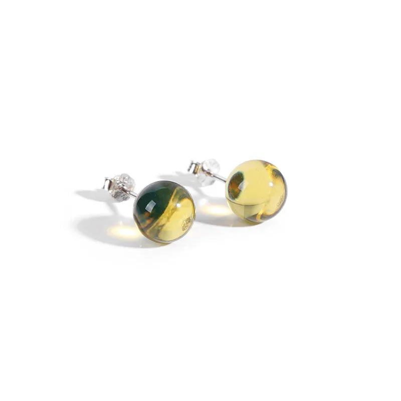 ZenWuxiang Natural Blue Amber Stud Earrings (8mm)