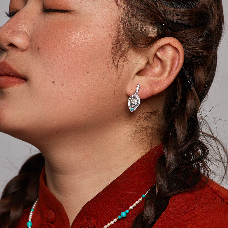 PurePeak “Mountains Conch Series” Minimal Studs